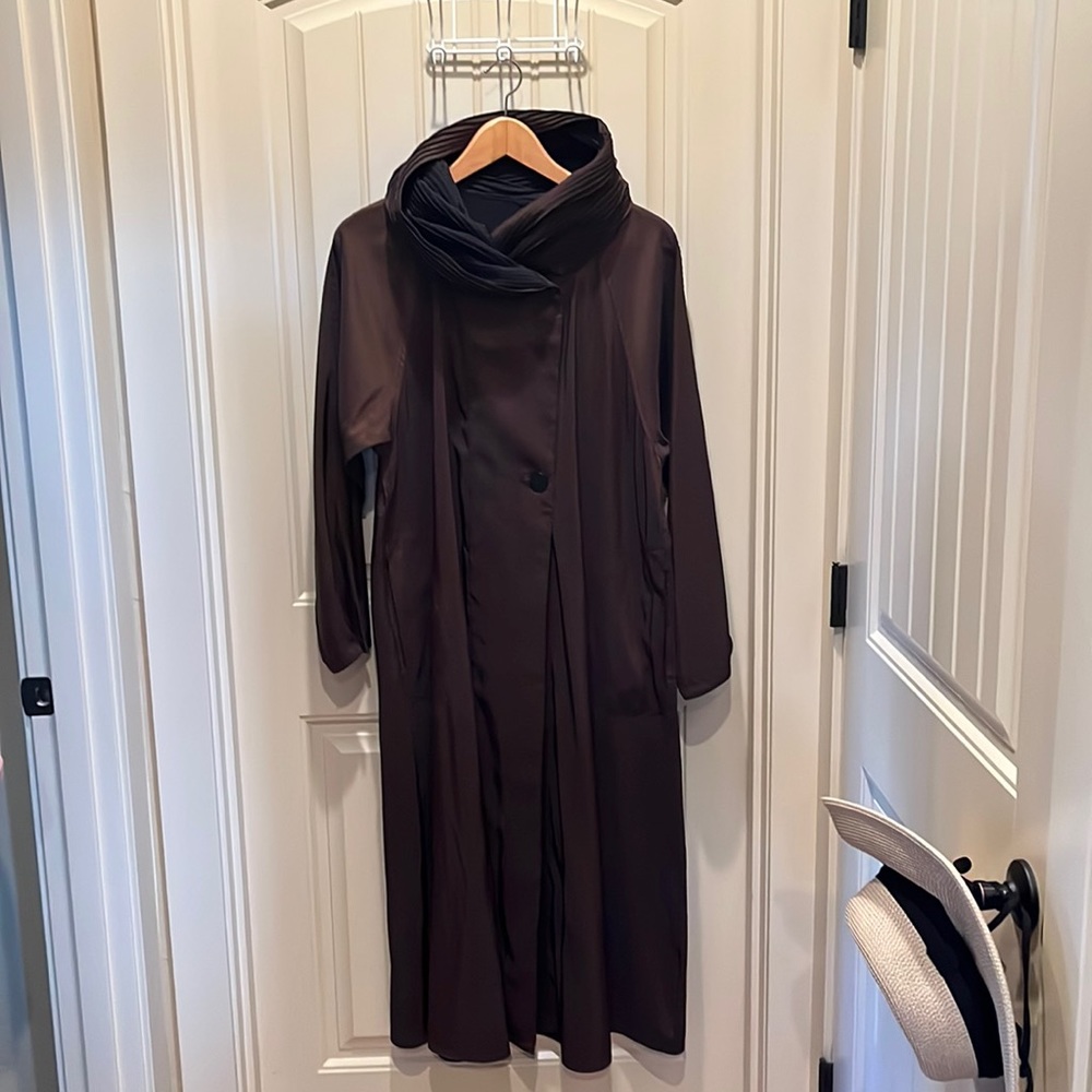 MYCRA PAC Donatello style reversible raincoat. New, never worn, extra button.